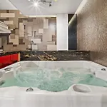 Secret Lounge - Cozy With Sauna And Jacuzzi *