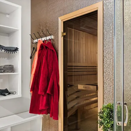 Secret Lounge - Cozy With Sauna And Jacuzzi شقة